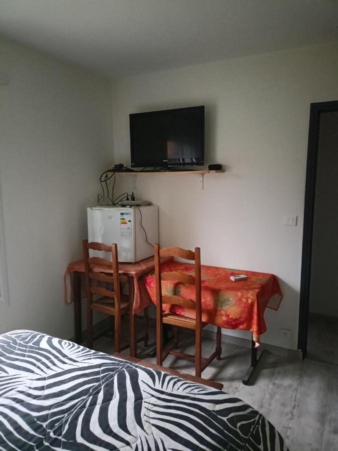 Brigitte Carbonnel Apartment เอดาท์ ภายนอก รูปภาพ